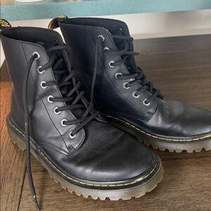 Dr. Martens Black Ankle Boots EUC